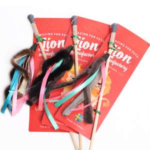 Игрушка для кошек дразнилка Мышиные хвосты с лентами норка 50см LION