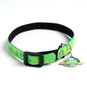 Ошейник для кошек светоотражающий с подвесом Лапки зеленый 29*1см 