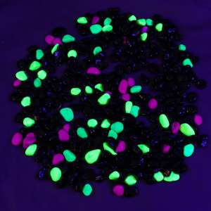 Грунт аквариумный флуорисцентный микс черный/лимонный/зеленый/пурпурный 8-12мм 800гр