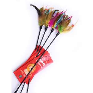 Игрушка для кошек дразнилка с помпонами и перьями 63см в ассортименте LION