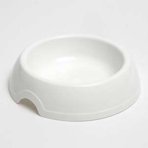 Миска пластиковая 14,5*3см 200мл белая Пижон для собак