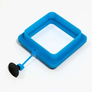 Кормушка для рыб квадратная с присоской 10*10см Пижон 