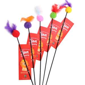 Игрушка для кошек дразнилка-удочка Мячик мягкий с меховым хвостом 60см в ассортименте LION