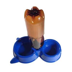 Миска пластиковая с автопоилкой синяя 190мл 24*14*4см Антицарапки